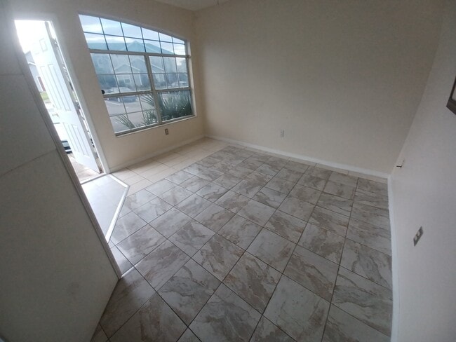 Building Photo - 216 Orchid Dr Unit Condo