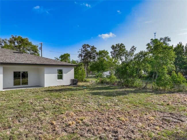 Photo - 356 W 4th St