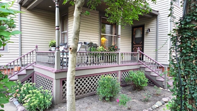 Photo - 2626 Union St