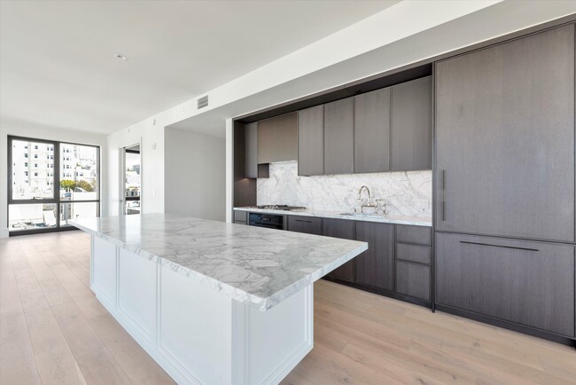 Photo - 1515 Union St Condo Unit 702