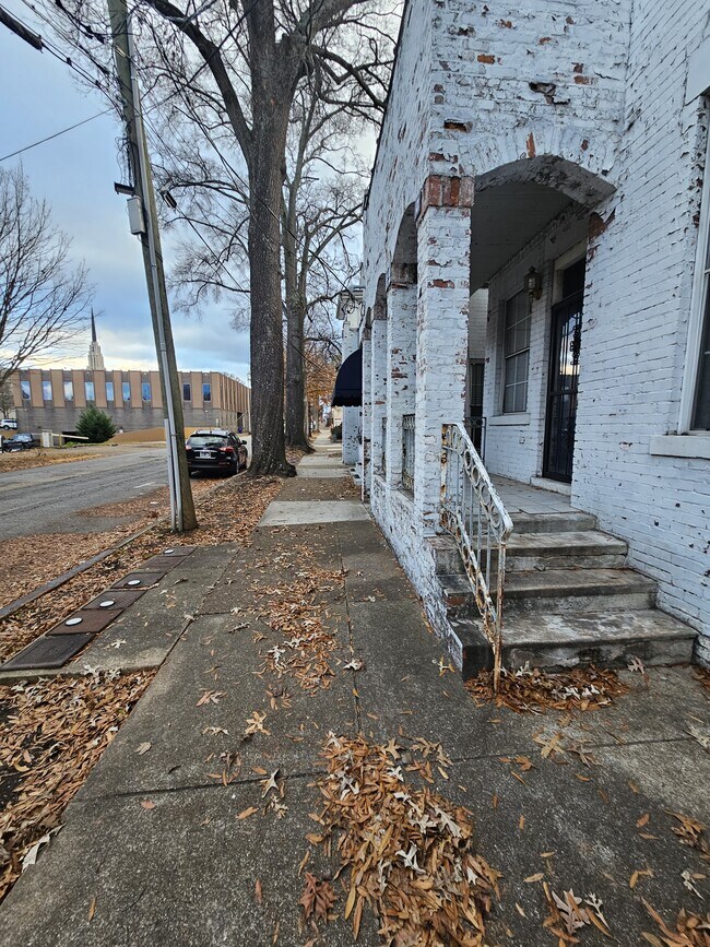 Photo - 603 Lindsay St