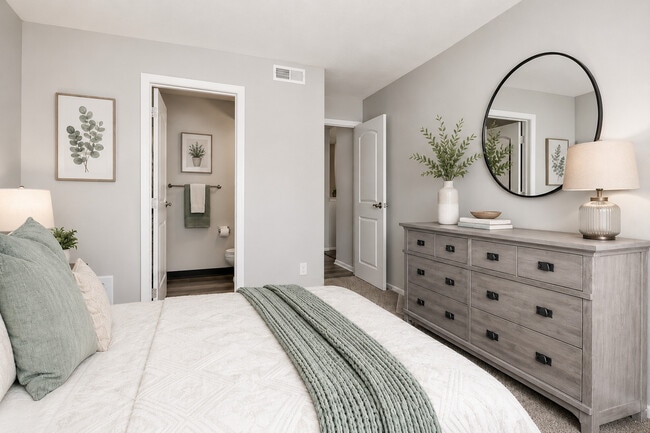Inviting Primary Suite 2 bed 2 bath