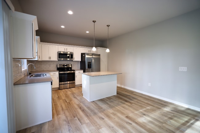 Photo - 4728 NW 167th St