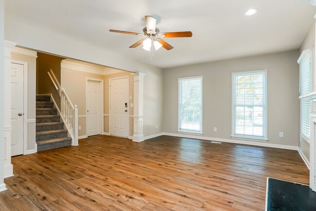 Photo - 4936 Bivens Dr