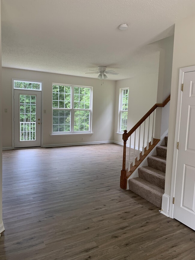 Photo - 9330 Tetotum Rd