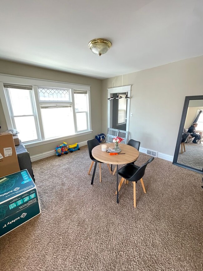 Photo - 510 N 23rd Ave W Unit 2 - Upper