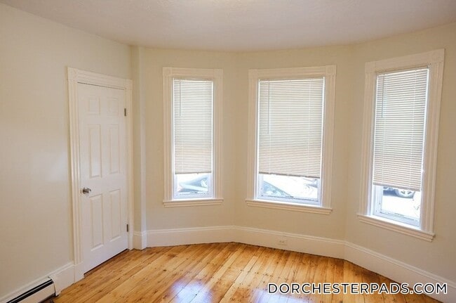 Photo - 22 Howell St Unit 2