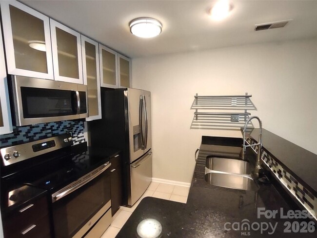 Photo - 505 N Graham St Unit 1A