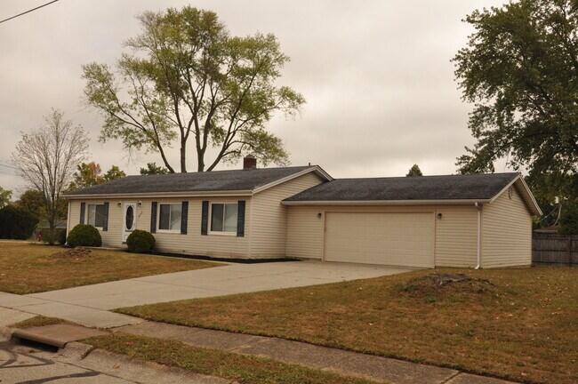 Photo - 900 Franora Dr