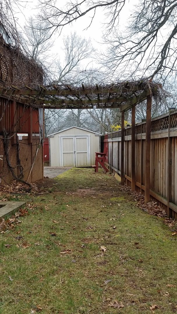 Photo - Spacious single family home in established Rockville neighborhood available now!