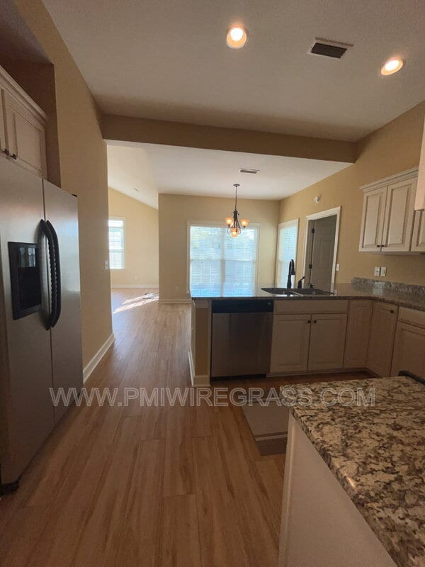 Photo - 306 Hidden Creek Cir