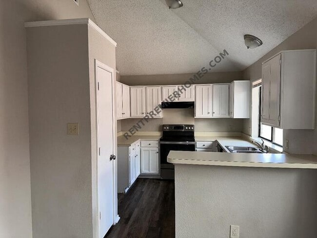 Photo - 1715 Highgate Pl