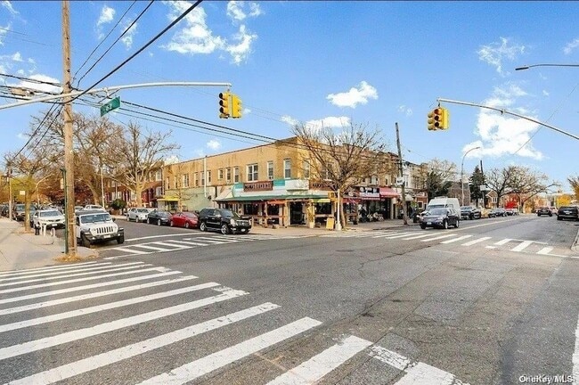 Photo - 45-01 Ditmars Blvd Unidad 2R