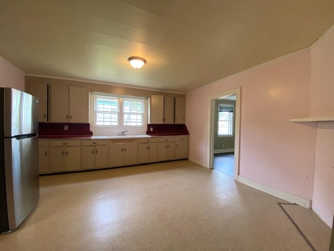 Photo - 360 Wesley St