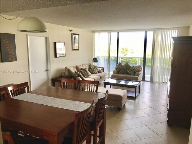 Photo - 20515 E Country Club Dr Unit 541