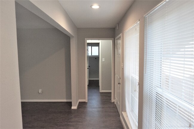 Photo - 2727 Tinechester Dr