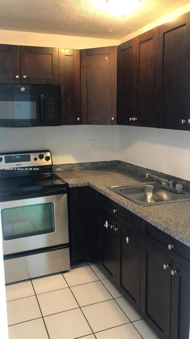 Photo - 494 NW 165th St Unidad C302