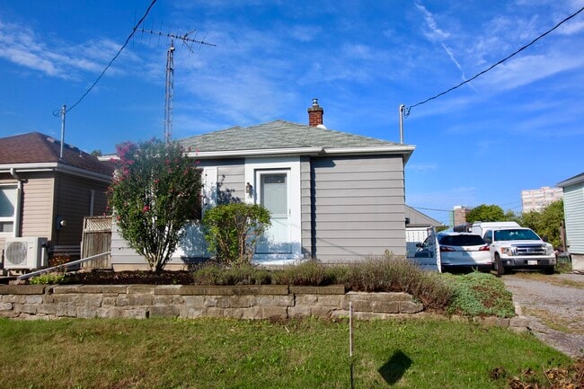 Building Photo - 86 Argyle Crescent