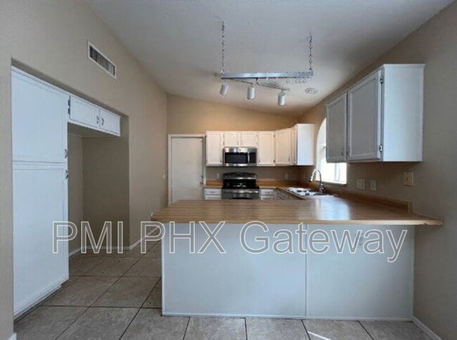 Photo - 15982 N 90th Ave