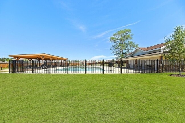 Photo - 40847 Hawthorne Glades St