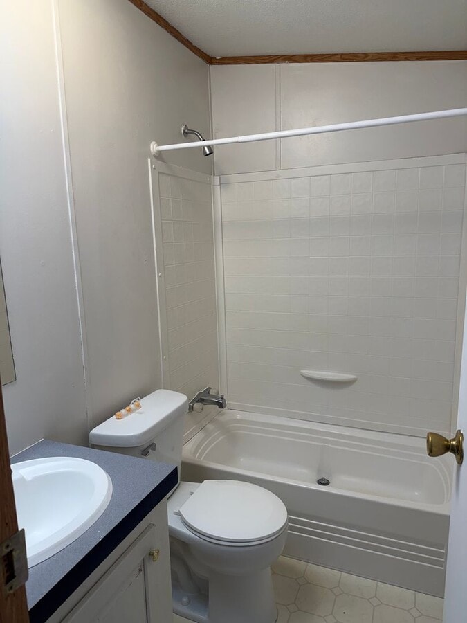 Photo - Bar Nunn Living