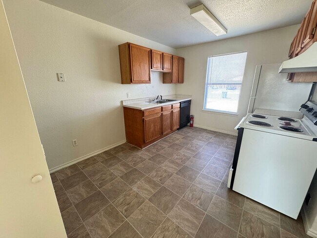 Photo - 1904 Windward Dr Unidad Apt B