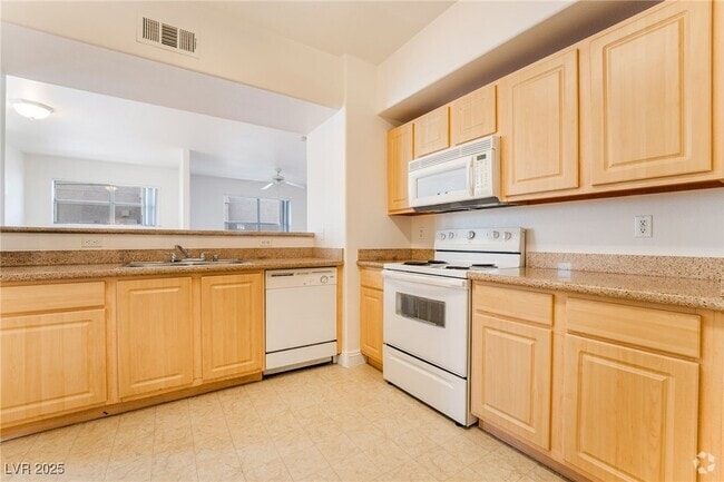 Building Photo - 8000 W Badura Ave Unit 1128 Rental