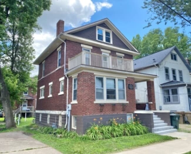 Building Photo - 1313 Milton St Rental
