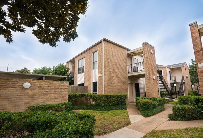 Photo - 3742 Thistlemont Dr