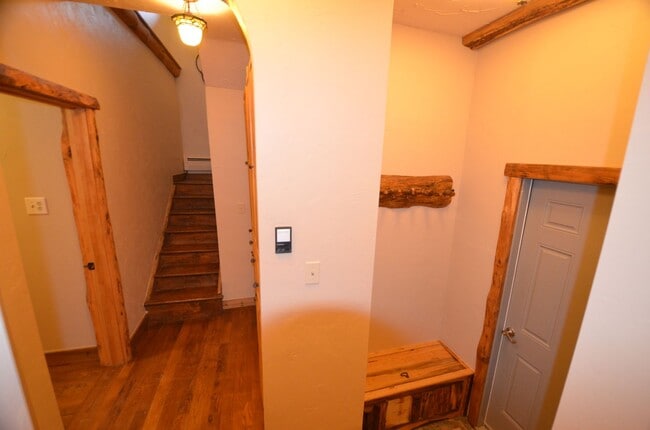 Photo - 471 High Point Dr Apartment Unit Middle