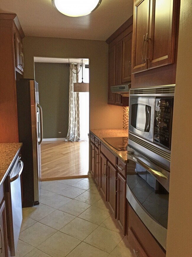 Photo - 70 W Huron St Condo Unit 709