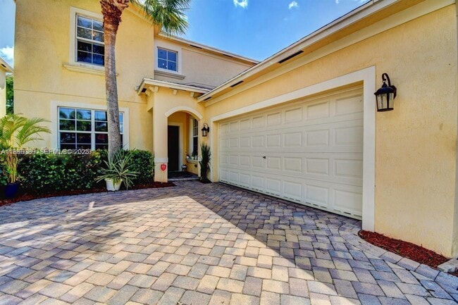 Building Photo - 804 Quartz Terrace