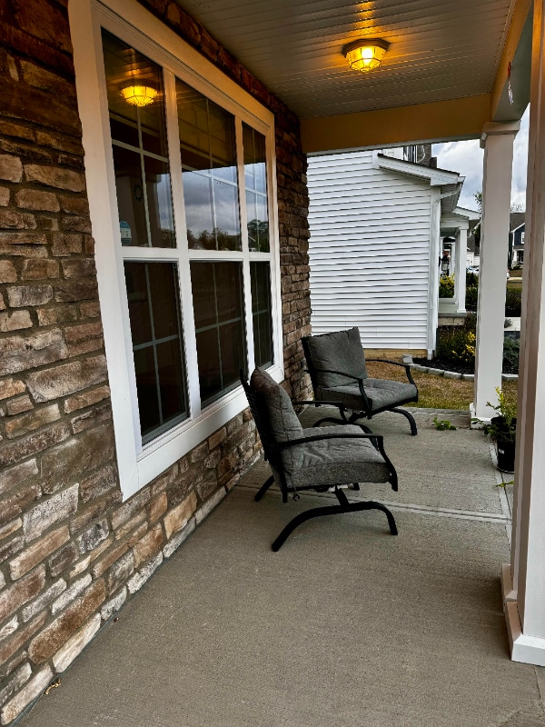 Photo - 731 Holbrook Dr