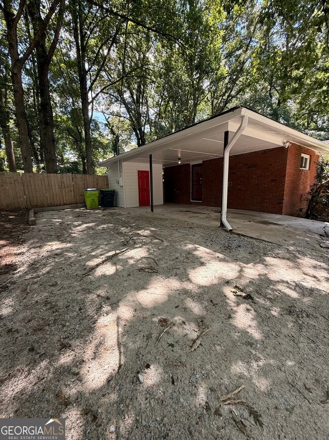 Photo - 317 Hilltop Circle Extension SW