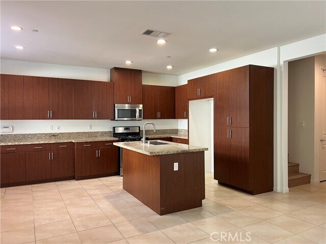Photo - 905 N Purple Sage Dr Unit F