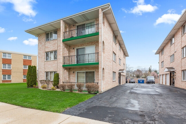 Photo - 5359 Edison Ave Unit 2N