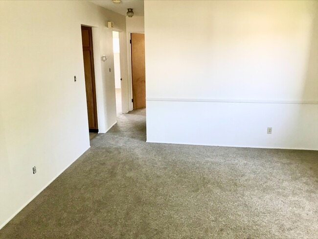 Photo - 565 Treeside Dr Unit 565
