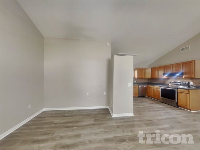 Photo - 352 N Fork Pl