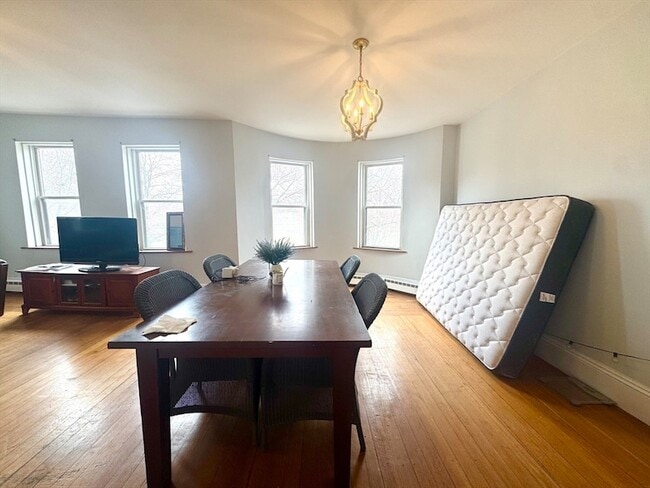 Photo - 260 Aspinwall Ave Unit 2