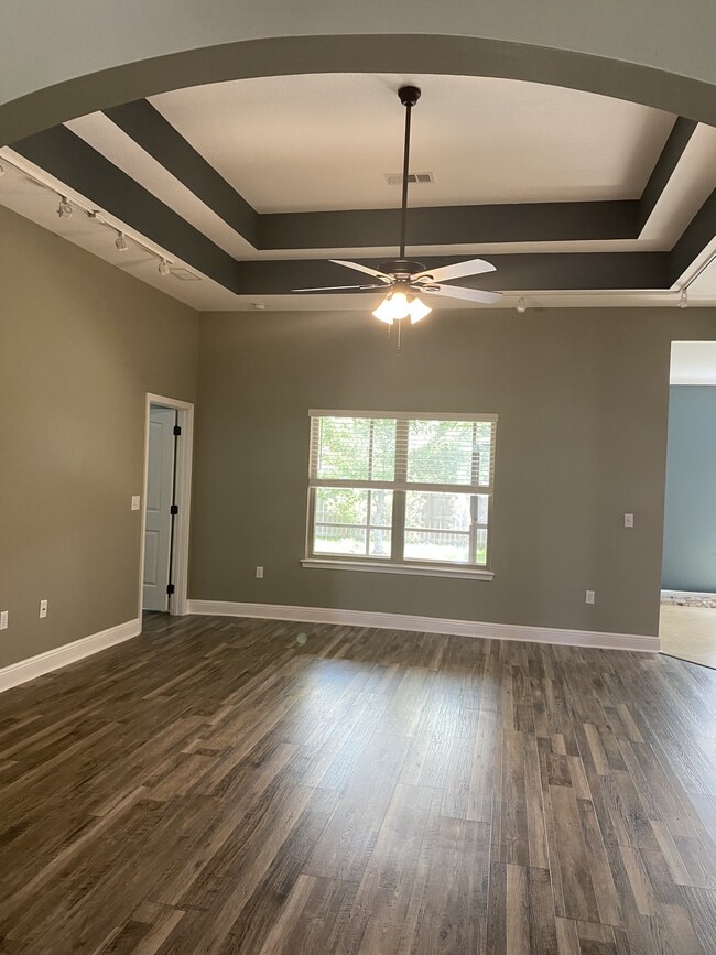 Photo - 5870 Pescara Dr