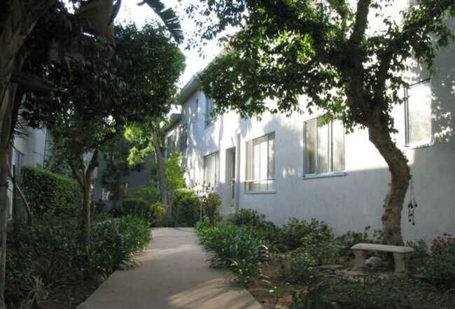 Photo - 11660 Chenault Street,