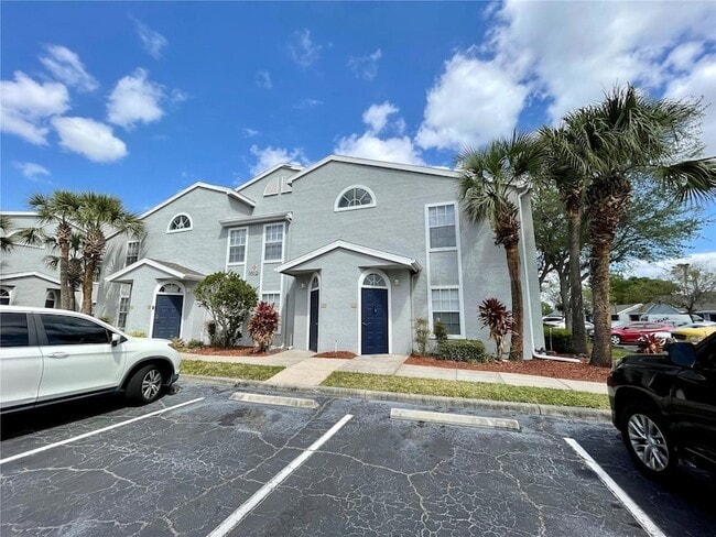 Building Photo - 1612 Columbia Arms Cir Unit 137 Rental