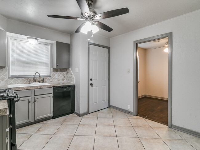 Photo - 3816 NW 20th St