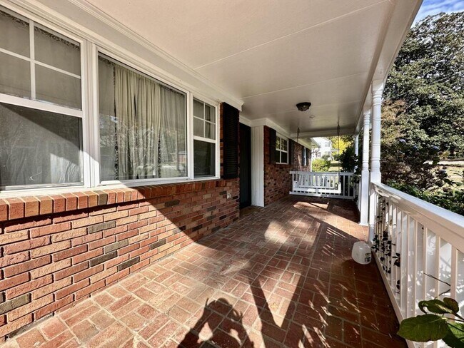 Photo - 2063 Eaton Rd