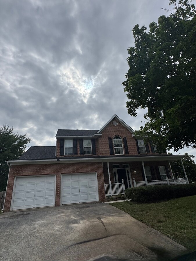 Photo - 9832 Olivewood Dr