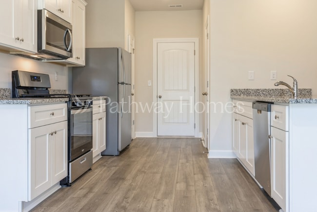 Photo - 2313 Nabali Wy