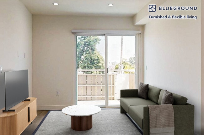 Building Photo - 1600 Venice Blvd. Unit ID7153A