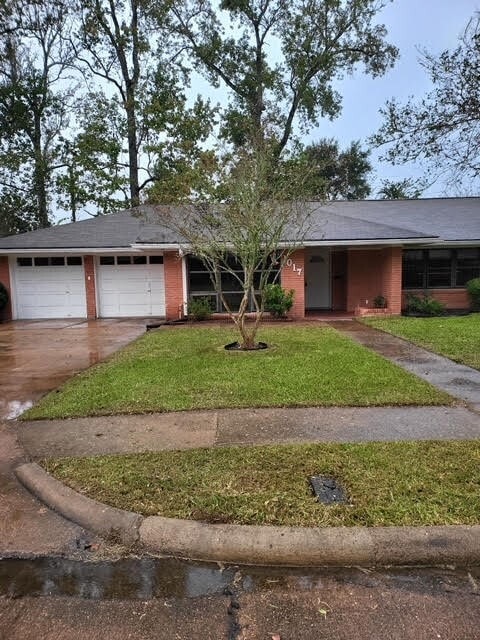 Photo - 1017 Oak Dr