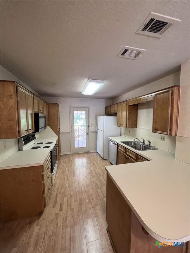 Photo - 2104 Terrace Dr