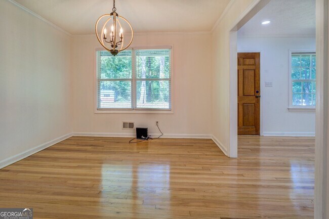 Photo - 1288 Elva Dr SW
